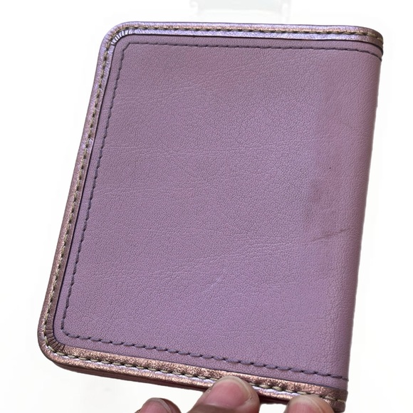 27 Coach Purple Leather Photo Wallet - Picture 3 of 4